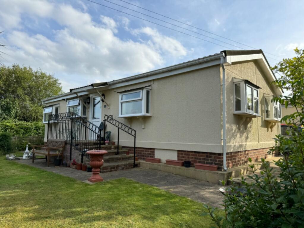 2 bedroom mobile home for sale in Church Farm Close, Dibden ...