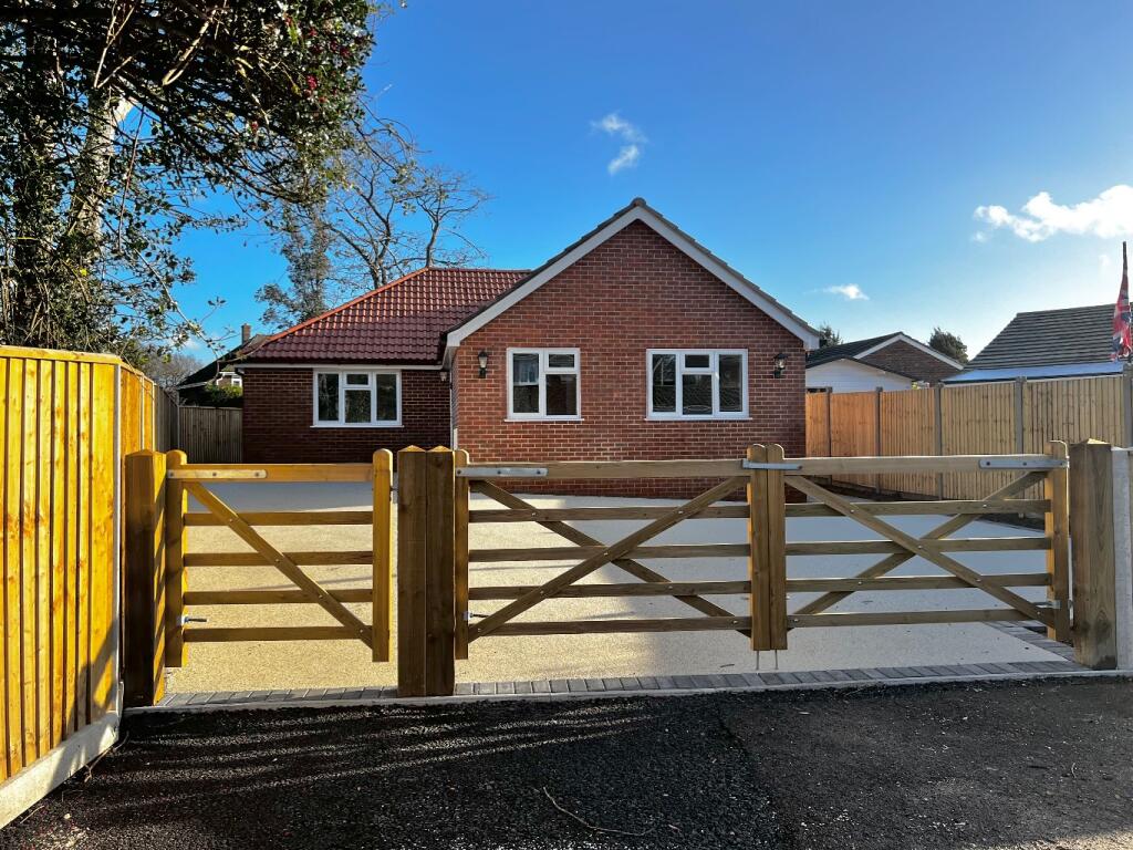 Main image of property: Dibden Purlieu, Southampton, Hampshire, SO45