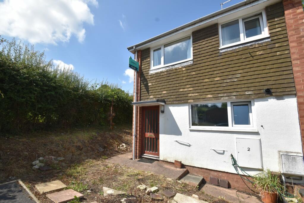 2 bedroom semidetached house for sale in Roundhill, Tiverton, Devon, EX16