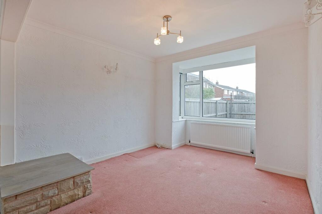 3 bedroom house for sale in Hookstone Chase, Harrogate, HG2