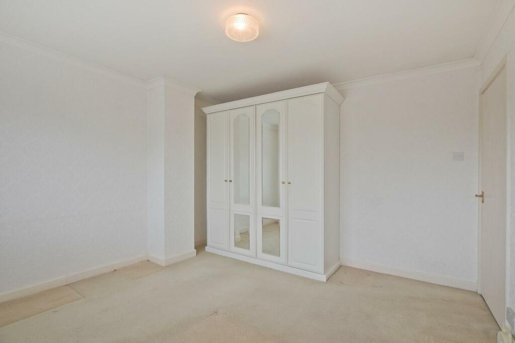 3 bedroom house for sale in Hookstone Chase, Harrogate, HG2