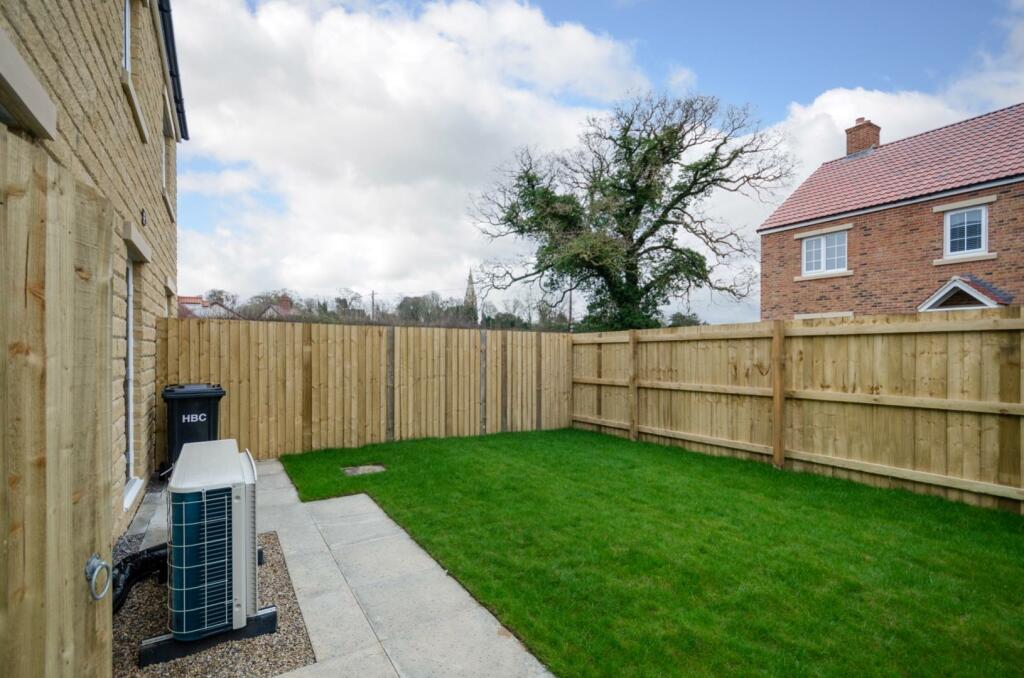 3 bedroom semidetached house for sale in Moor Lane, Hunsingore