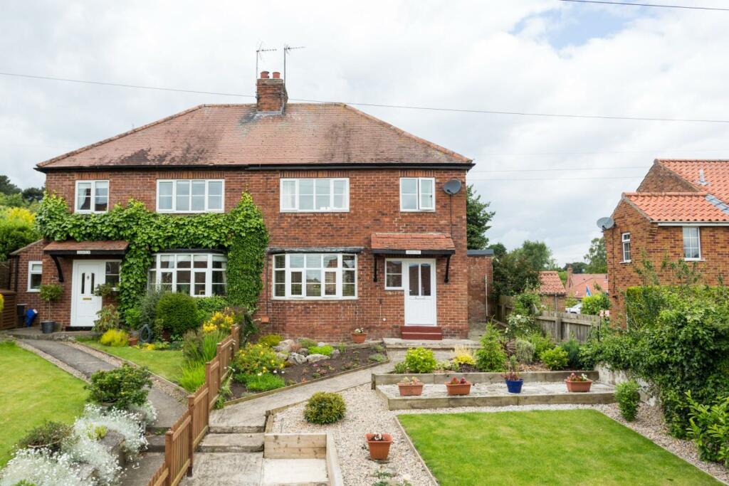 3 bedroom semidetached house for sale in Back Street, Aldborough, YO51