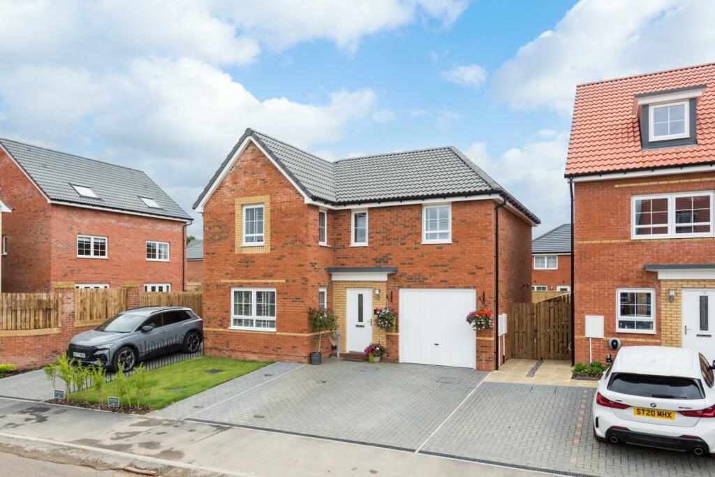 4 bedroom detached house for sale in Brigante Place, Boroughbridge, YO51