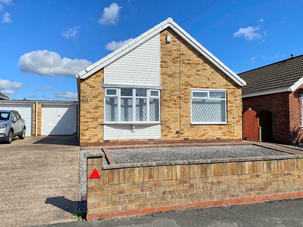 2 bedroom semi-detached bungalow for sale in Well Lane, Willerby, Hull, HU10