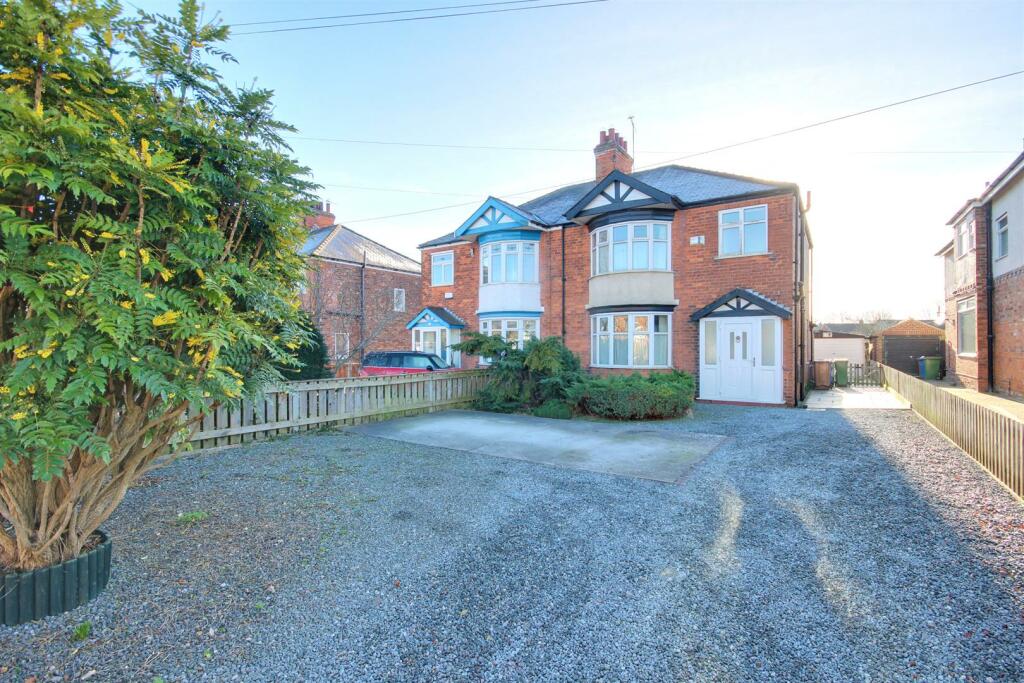 3 bedroom semidetached house for sale in Northgate, Cottingham, HU16