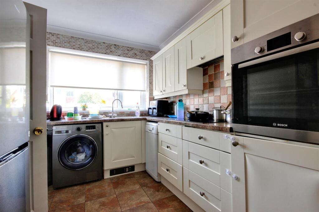 Main image of property: Lawnsgarth, Cottingham