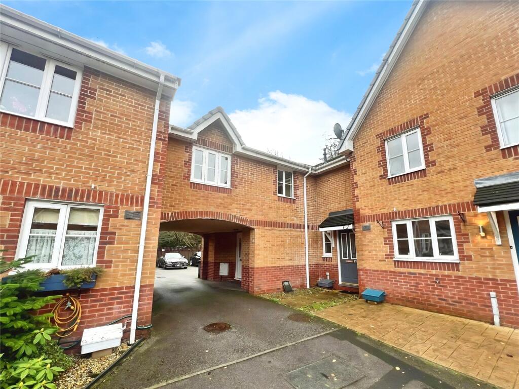 Main image of property: Afon Mead, Rogerstone, Newport, NP10