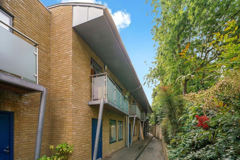 Main image of property: Crayford Mews, London, N7