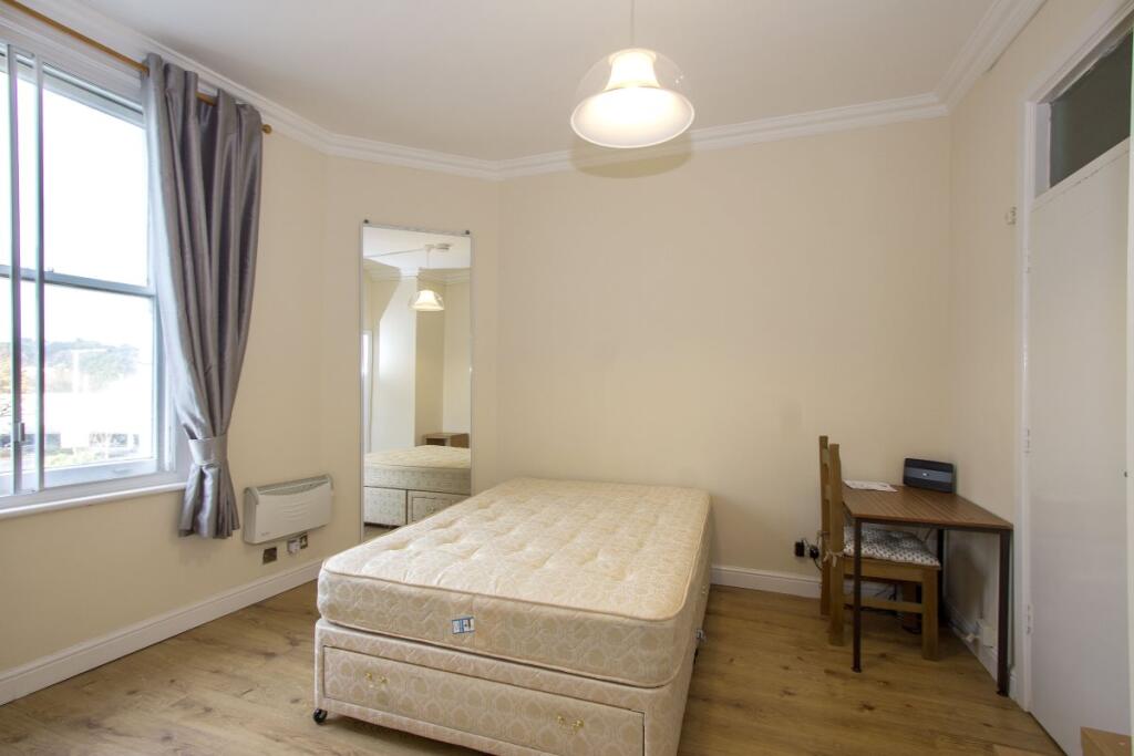 Additional property image - The Triangle,, Triangle