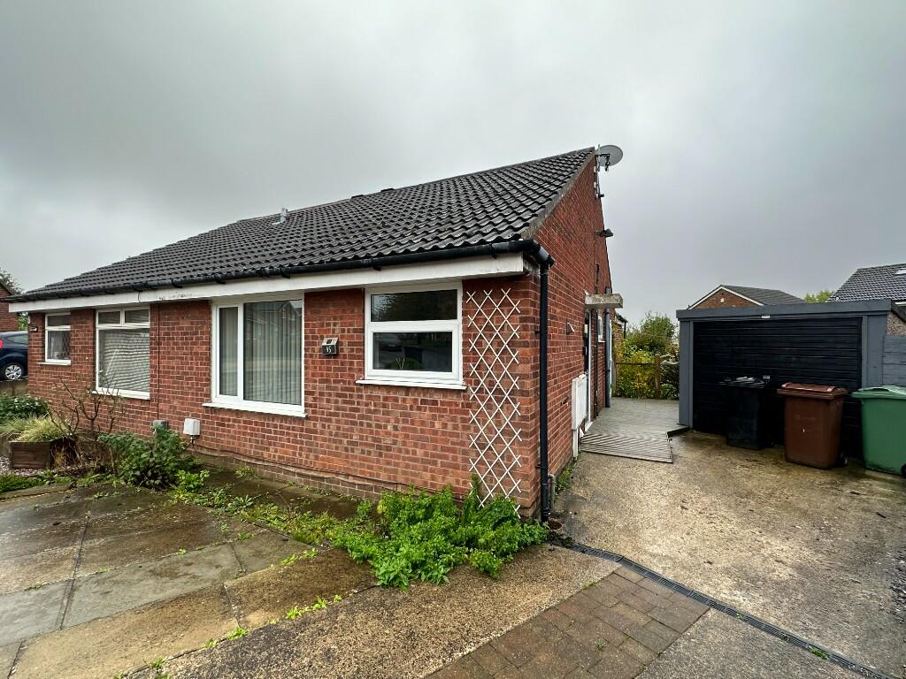 Main image of property: Gilling Avenue, Leeds, West Yorkshire, LS25
