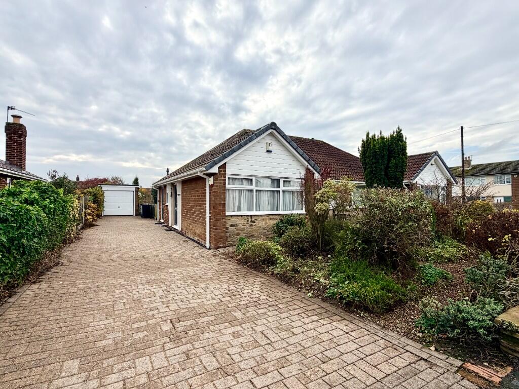 Main image of property: Grange Avenue, Leeds, West Yorkshire, LS25