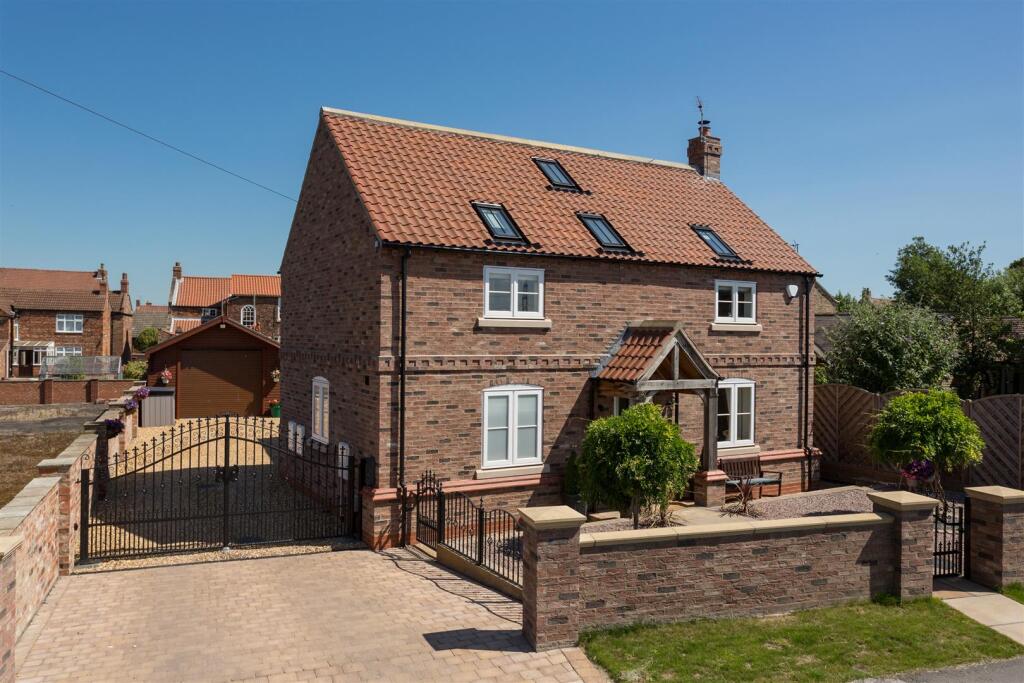 Main image of property: South Street, Barmby On The Marsh