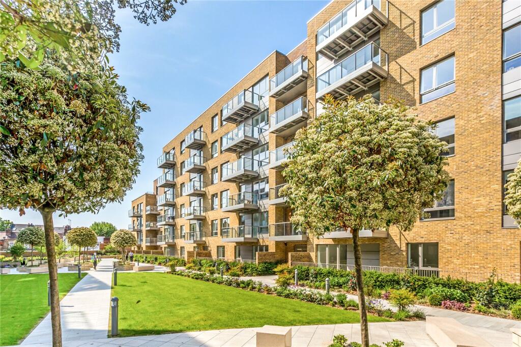 Main image of property: Basset Court, High Street, London, N8