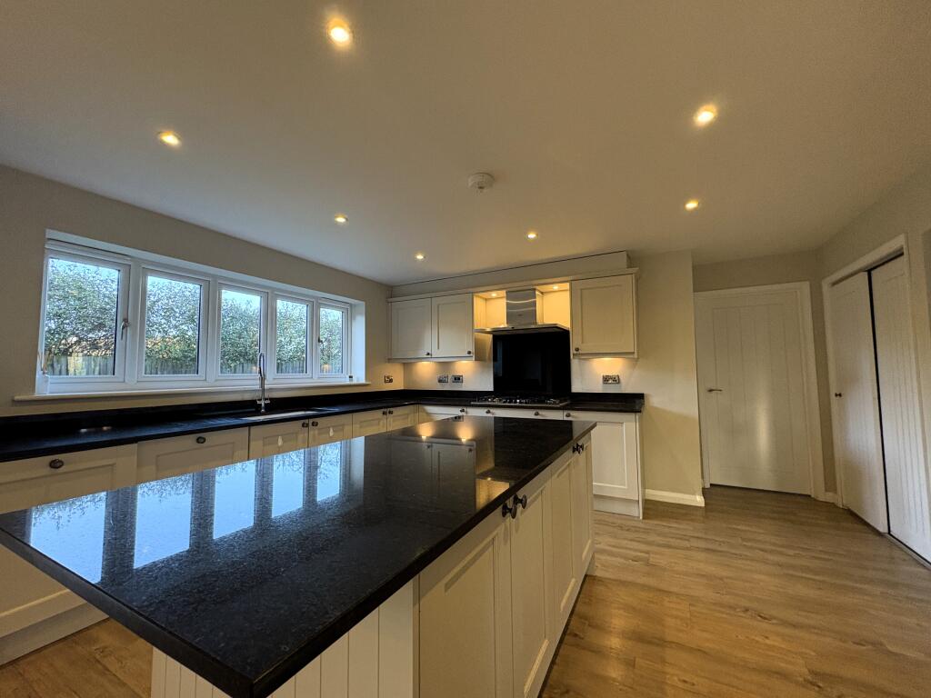 Main image of property: Kingsland Close, Doddington, MARCH