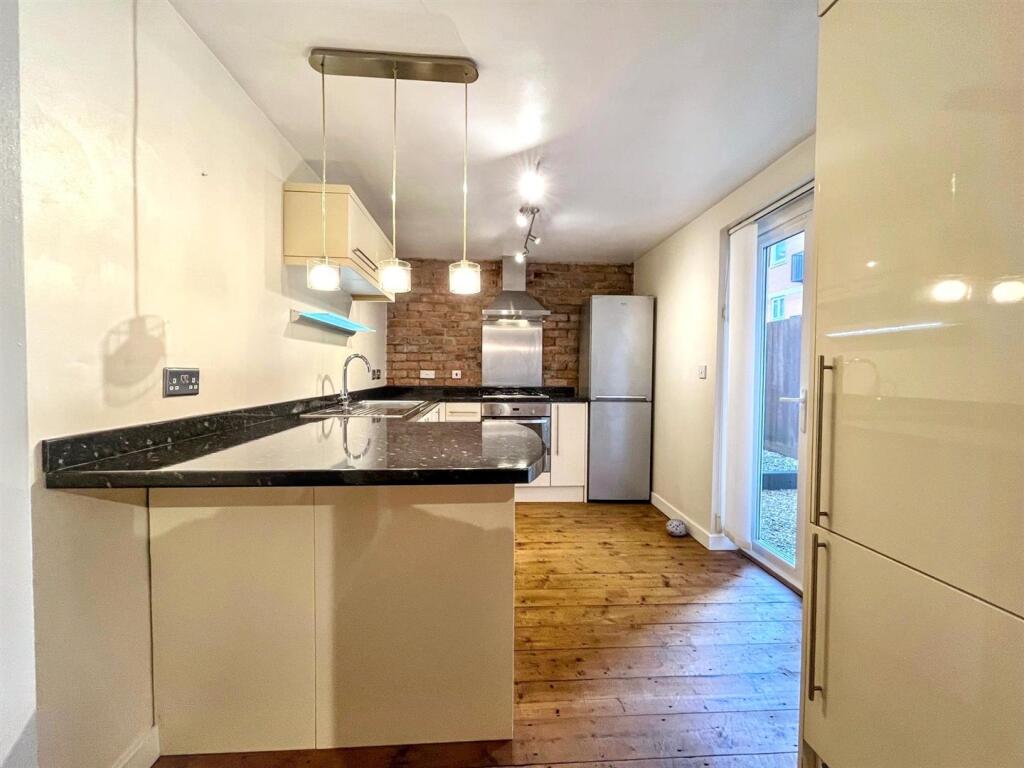 Main image of property: Tunnel Terrace, Newport