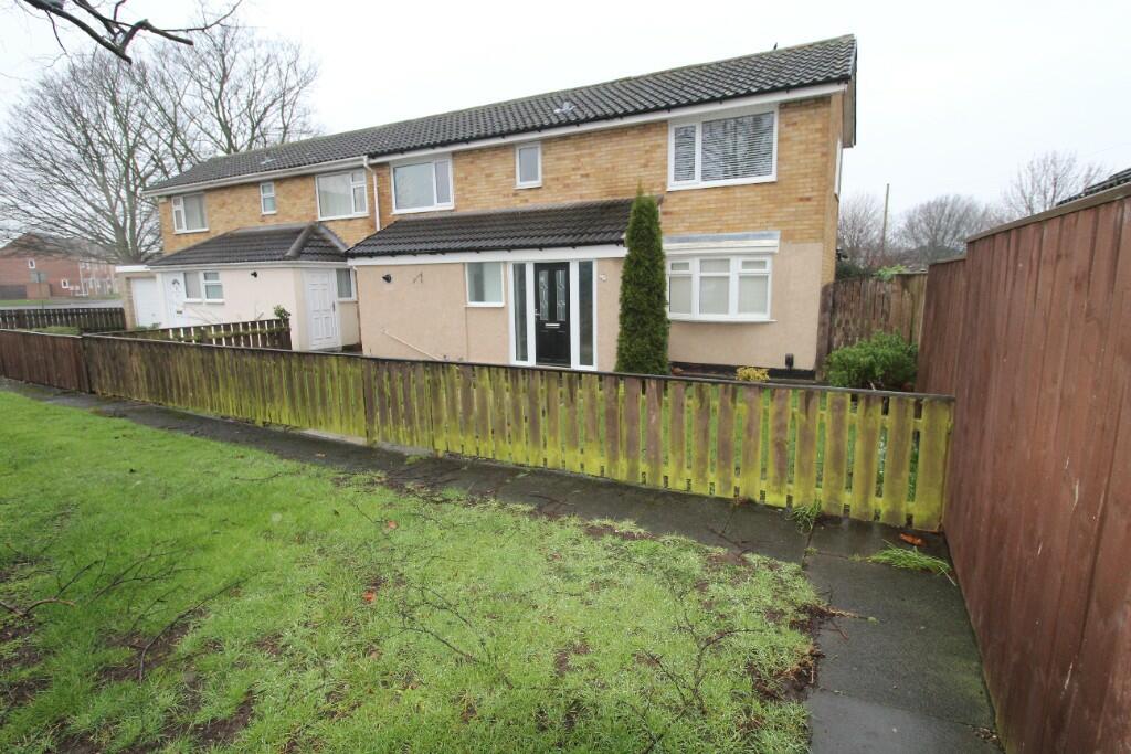 2 bedroom semidetached house for sale in Millbank Lane, TS17