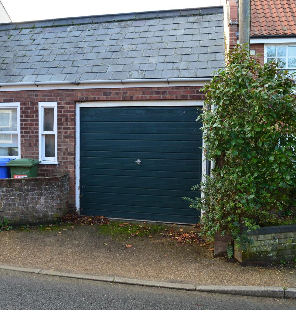 3 bedroom detached house for sale in Northgate, Beccles, NR34