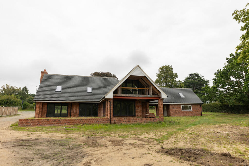 6 bedroom chalet for sale in Chedgrave, Norwich, NR14