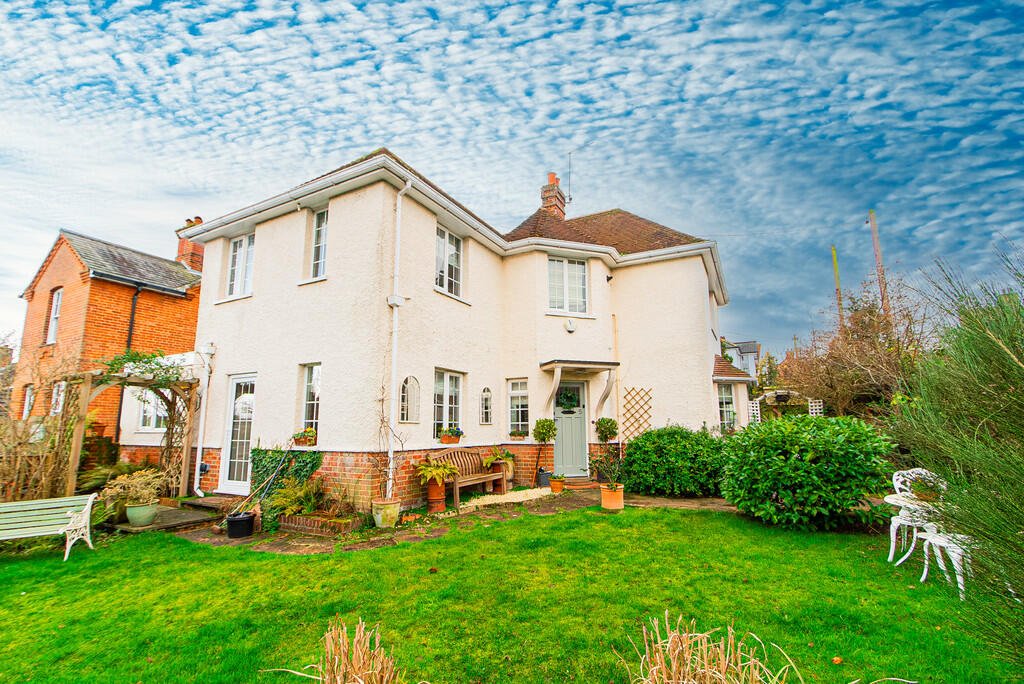 4 bedroom detached house for sale in Ashmans Road, Beccles, NR34