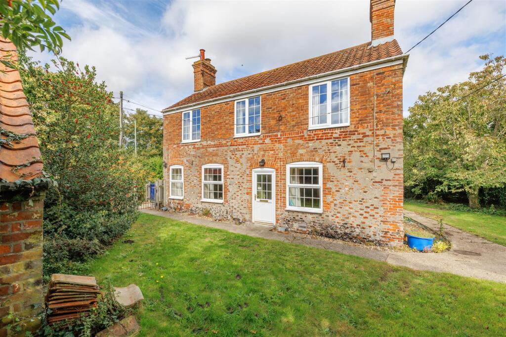 Main image of property: Rackhams Corner, Corton
