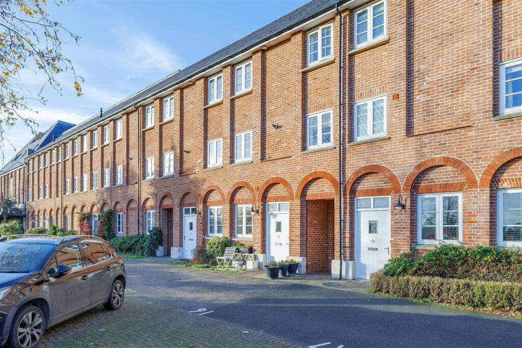 Main image of property: Pirnhow Street, Ditchingham, Bungay