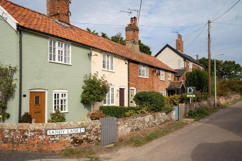 2 bedroom terraced house for sale in Sandy Lane, Holton, Halesworth, IP19