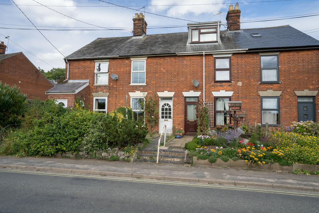 2 bedroom terraced house for sale in Wissett Road, Halesworth, IP19