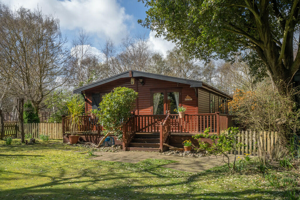 2 bedroom villa for sale in Minsmere Road, Dunwich, IP17