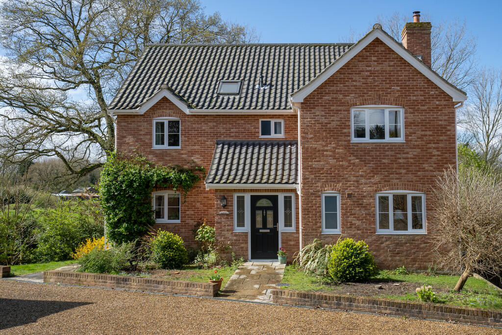 4 bedroom detached house for sale in Wissett Road, HALESWORTH, IP19