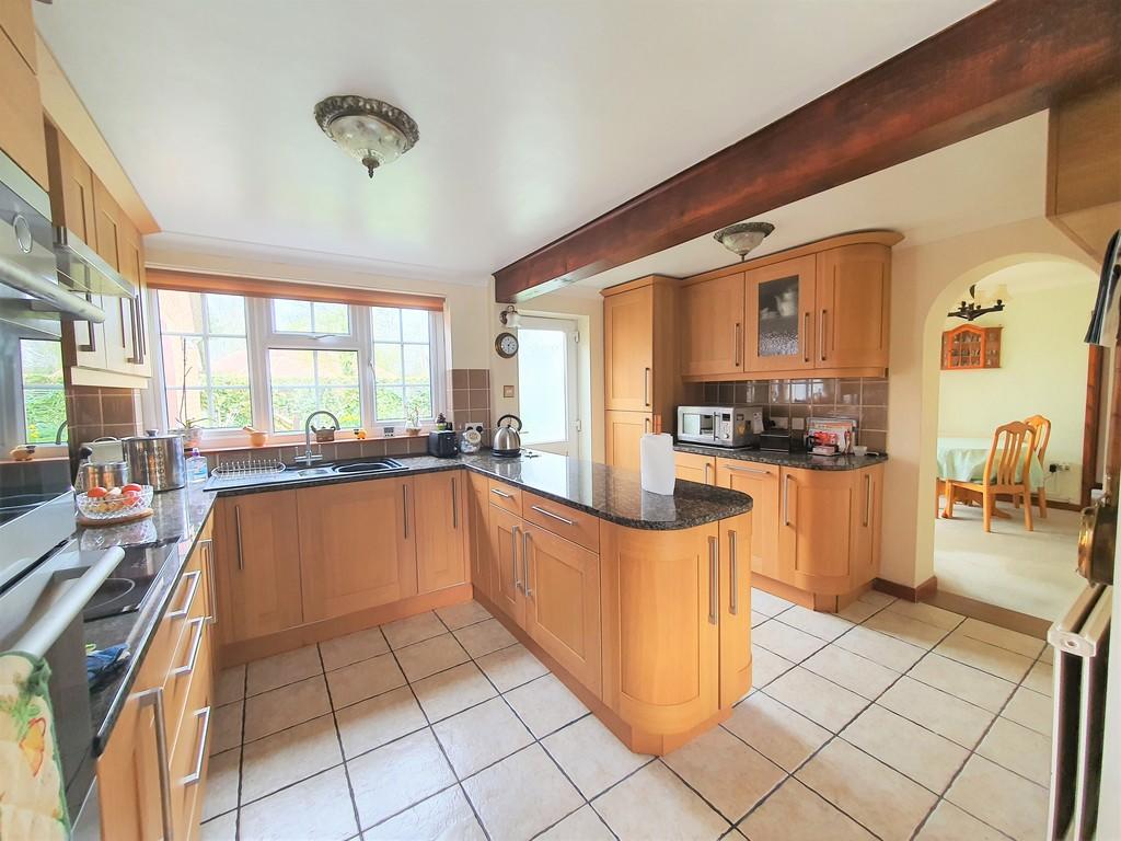 3 bedroom detached bungalow for sale in Burston Road, Shimpling, Diss, IP21