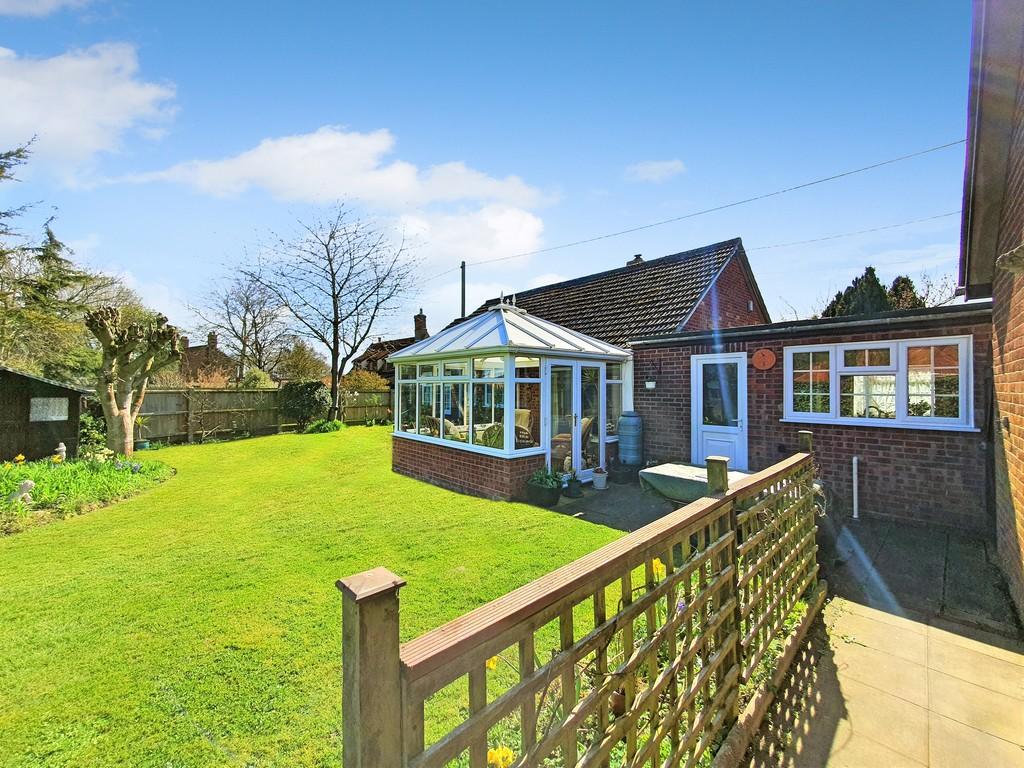 3 bedroom detached bungalow for sale in Burston Road, Shimpling, Diss, IP21
