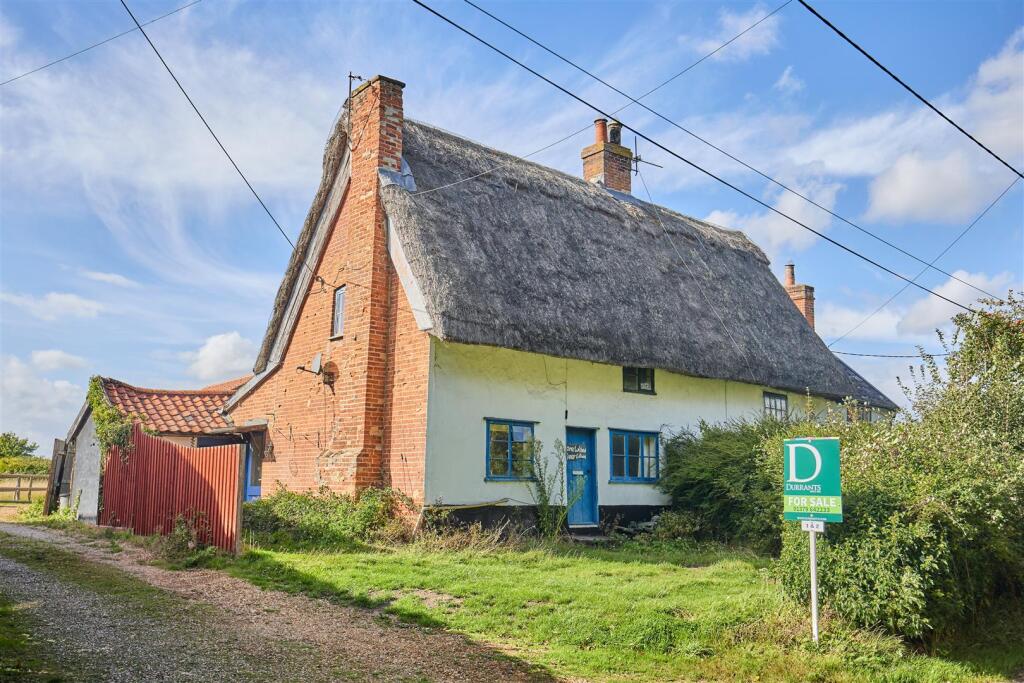 Main image of property: Wortham, Diss