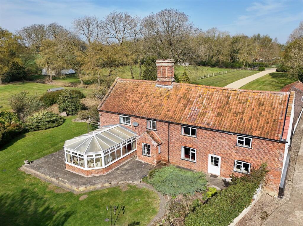 Main image of property: Brakefield Green, Yaxham