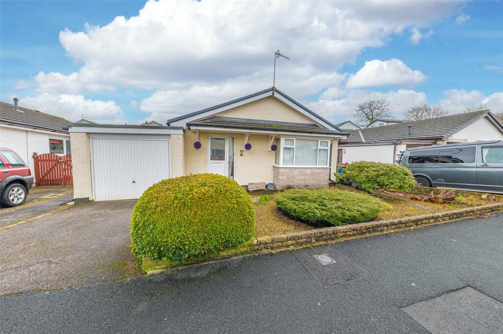 3 bedroom bungalow for sale in Willow Drive, Kendal, Cumbria, LA9