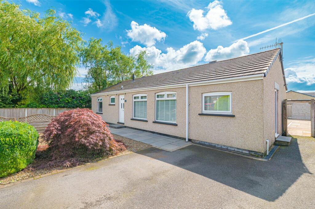 3 bedroom bungalow for sale in Lingmoor Rise, Kendal, Cumbria, LA9