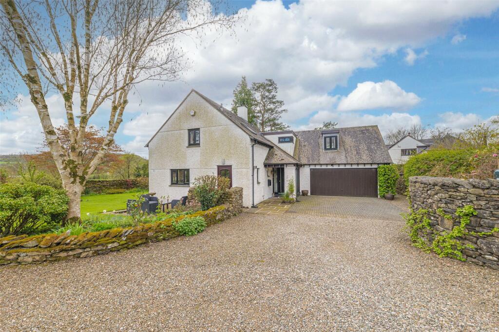 4 bedroom detached house for sale in Crosthwaite, Kendal, LA8
