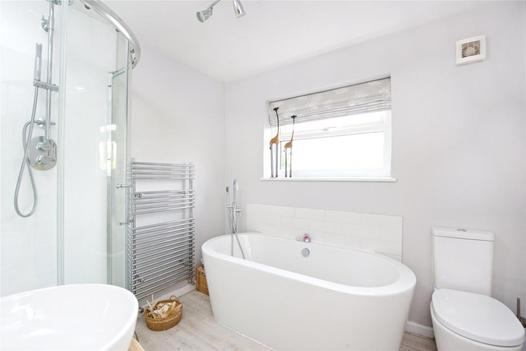 3 bedroom cottage for sale in High Street, Syresham, Brackley