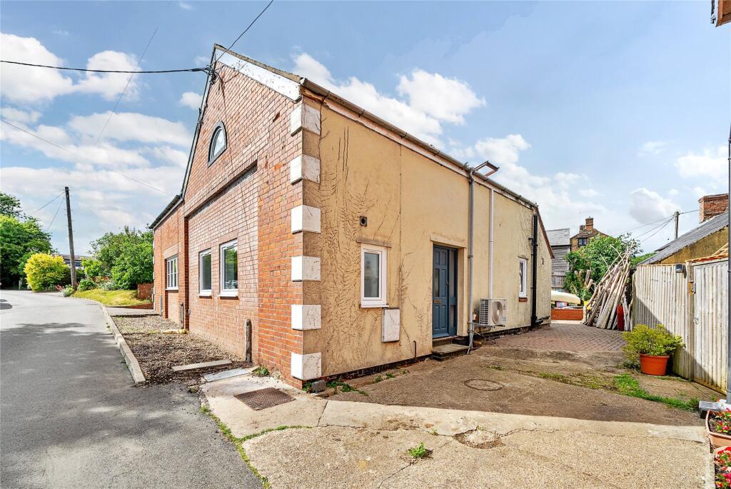 Main image of property: Quinbury End, Blakesley, Towcester, Northamptonshire, NN12