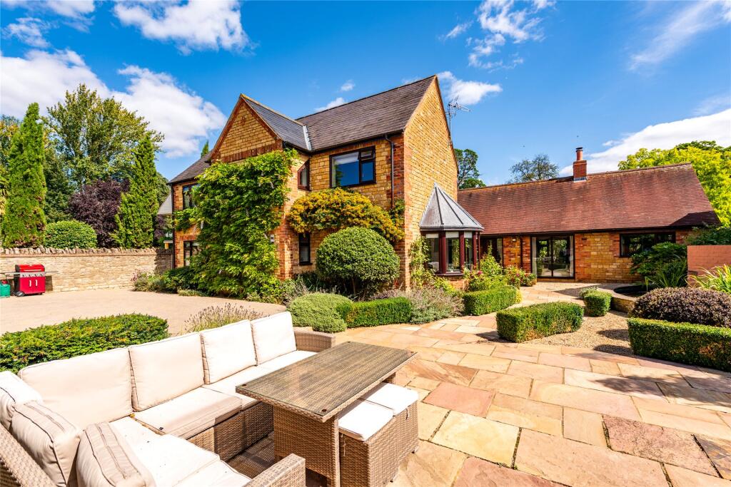 Main image of property: Main Road, Shutlanger, Towcester, Northamptonshire, NN12