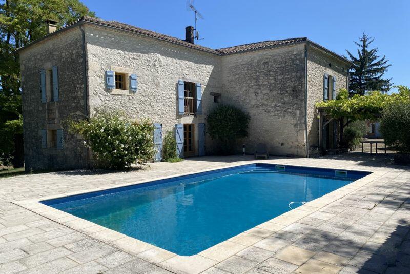8 bedroom house for sale in Near Montaigu de Quercy, Tarn et Garonne