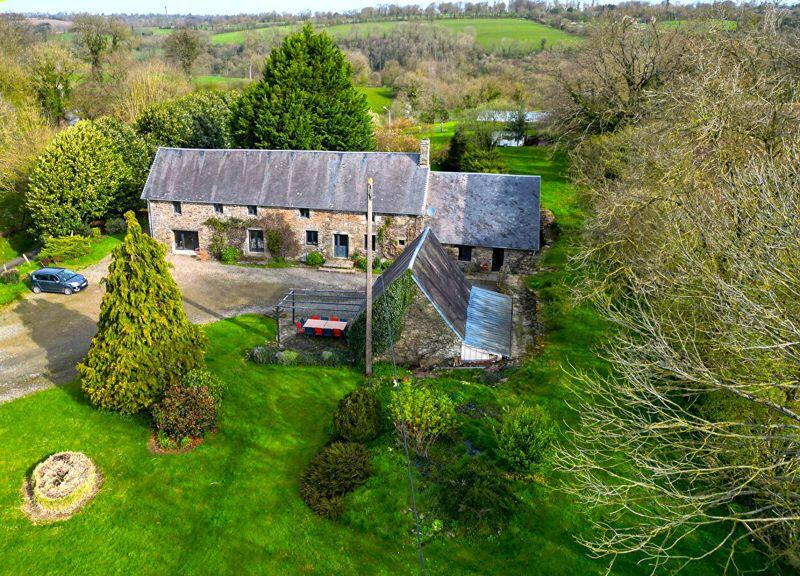4 bedroom house for sale in Normandy, Manche, GavraysurSienne, France
