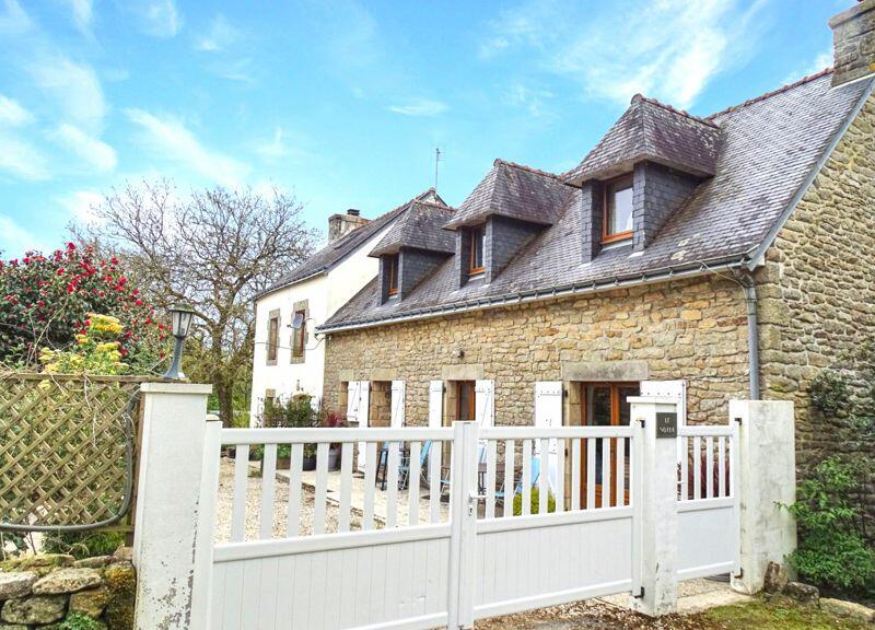 6 bedroom house for sale in Brittany, Morbihan, France