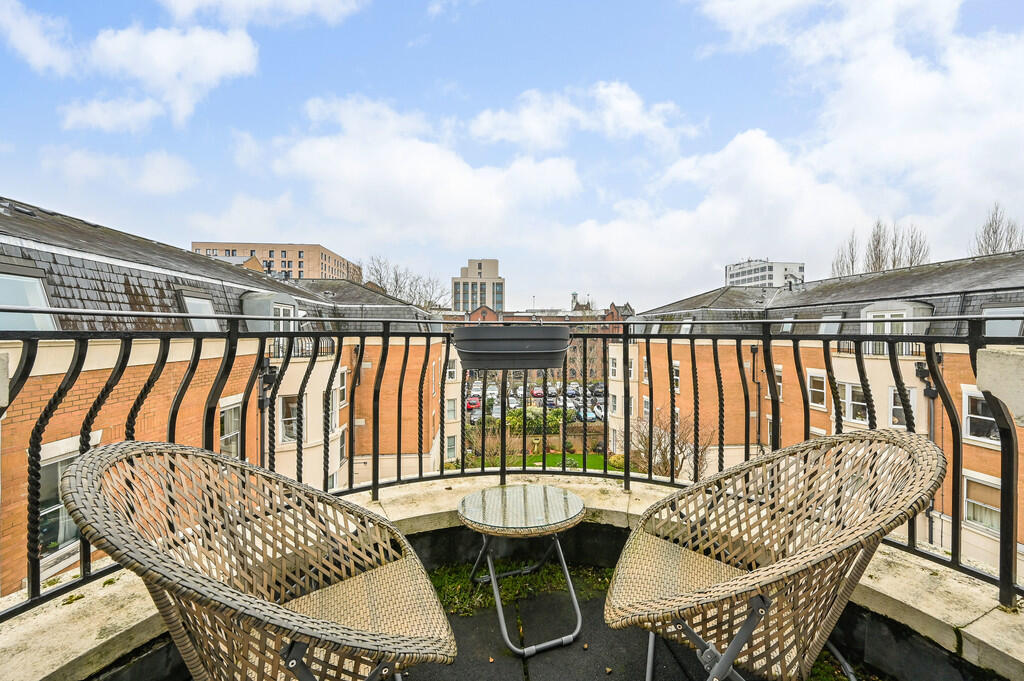 Main image of property: Grosvenor Square, Southampton