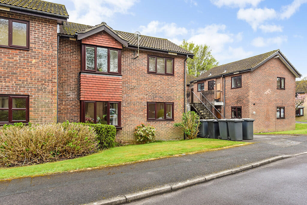 Main image of property: Hoadlands, Petersfield
