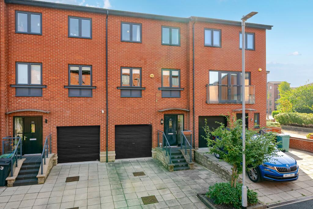 Main image of property: Yarn Street, Leeds, LS10
