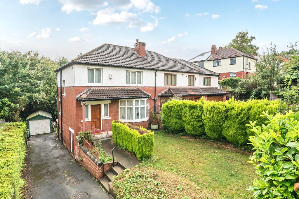 Main image of property: Gledhow Wood Road, Oakwood, Leeds, LS8