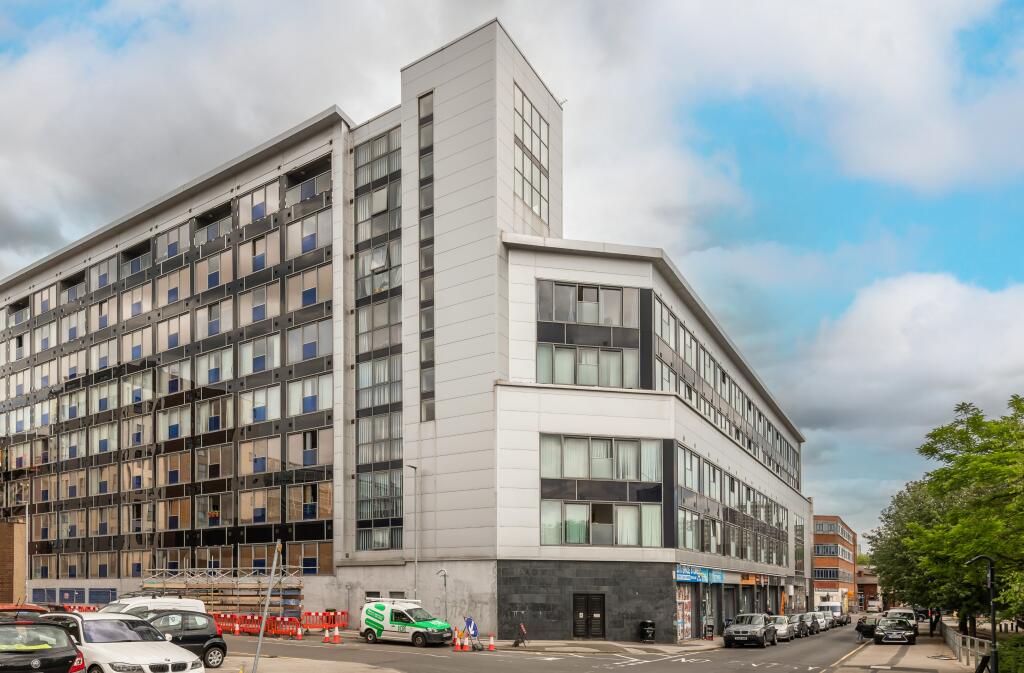 Main image of property: Citispace South, 11, Regent Street, Leeds, LS2