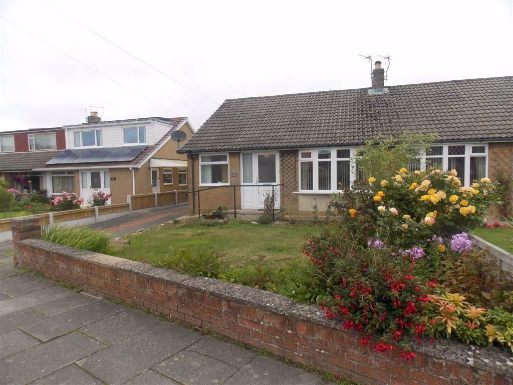 2 bedroom semidetached bungalow for rent in Woodlands Close, Carlisle, CA3