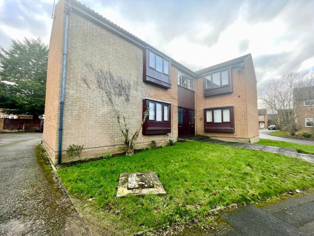 1 bedroom flat for sale in Cedarwood Glade, Stainton, Middlesbrough, TS8